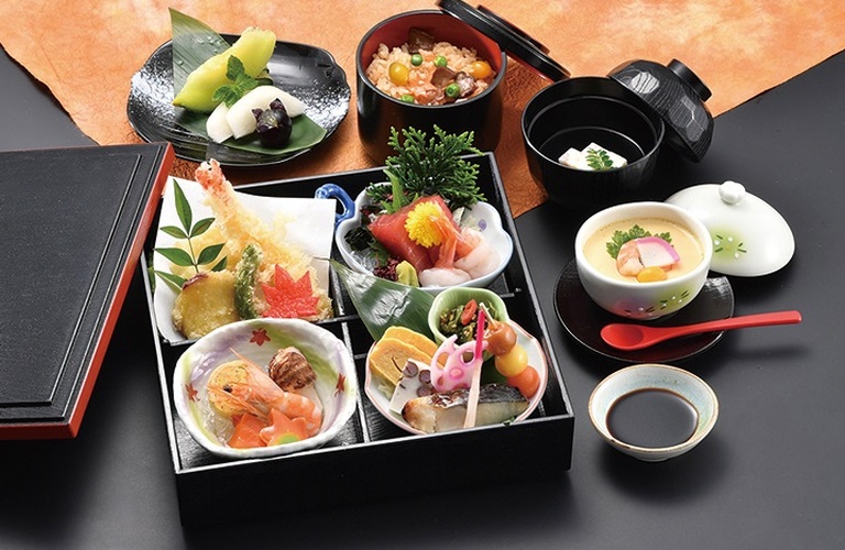 横浜で仕出し料理なら「割烹味香佐」