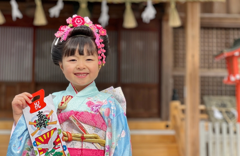 横浜で七五三祝いのご会食なら【割烹味香佐】